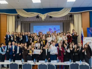 100 школьников и студентов приняли участие в муниципальном форуме «Взлет. Промышленный старт» в Семенове